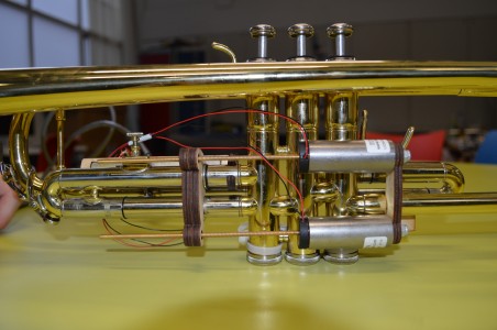 EECS student comes up trumps for one-handed musicians