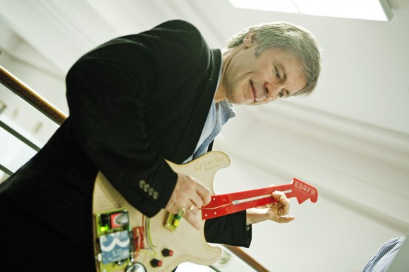 Iron Maiden Rockstar plays the EECS Arduinator