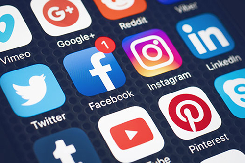 Icons of facebook, instagram, youtube, linkedin, pinterest and youtube.