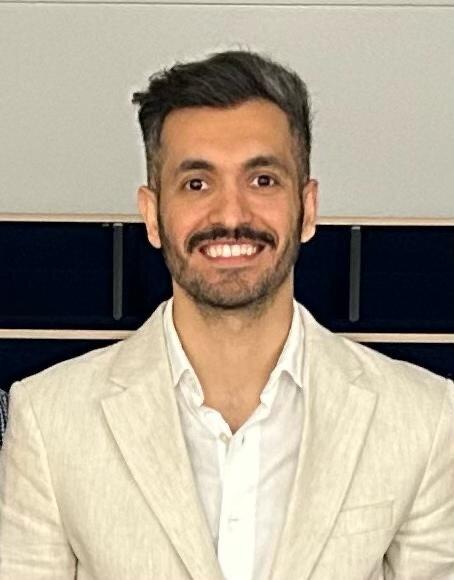 Dr Abdullah Alenezi, DClinDent Endodontics (graduated Sept 2023)