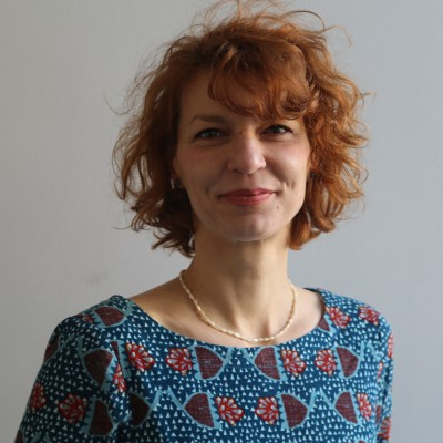Dr Petra Szilágyi